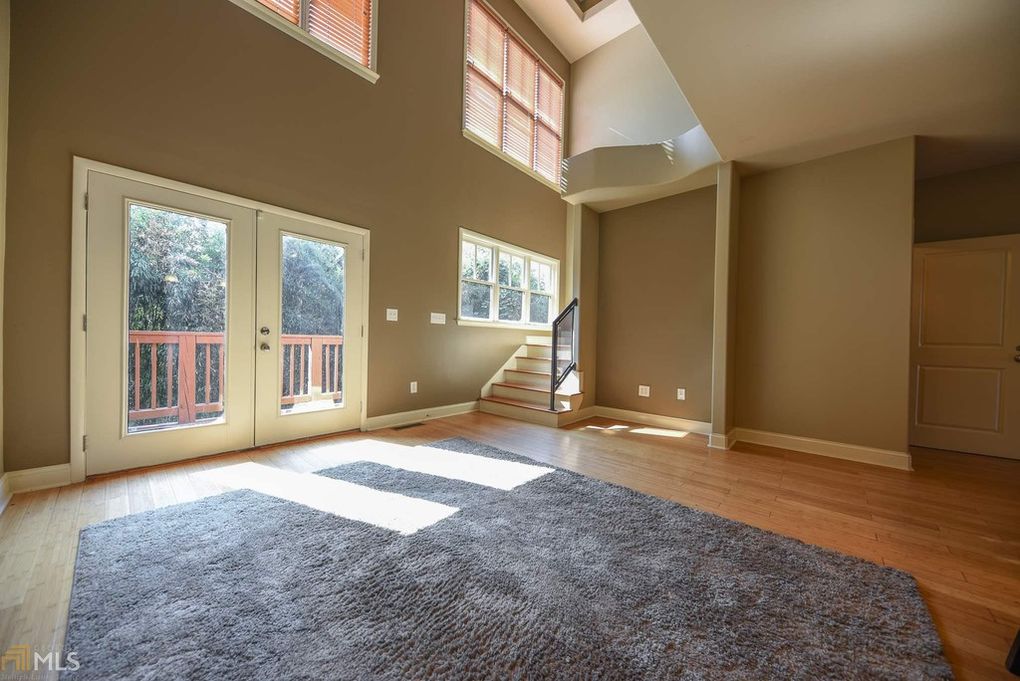 Interior 2